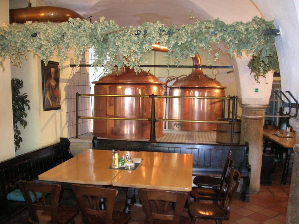 Schlossbrauerei Weinberg - Erste Ooe. Gasthausbrauerei Kefermarkt Ngoại thất bức ảnh